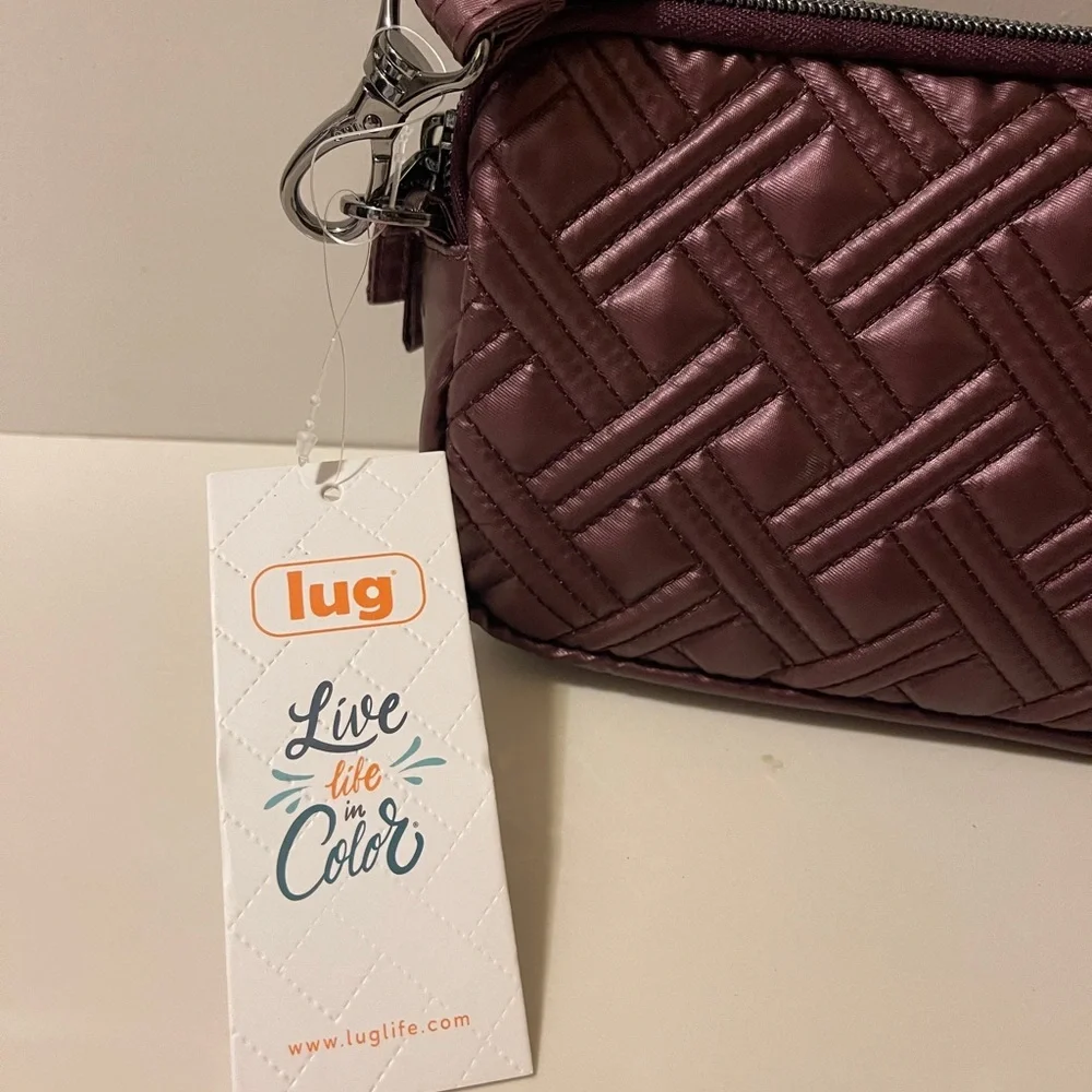 Lug Quilted RFID Convertible
Crossbody. Coupe 2. New Can attached to your belt - Picture 2 of 16